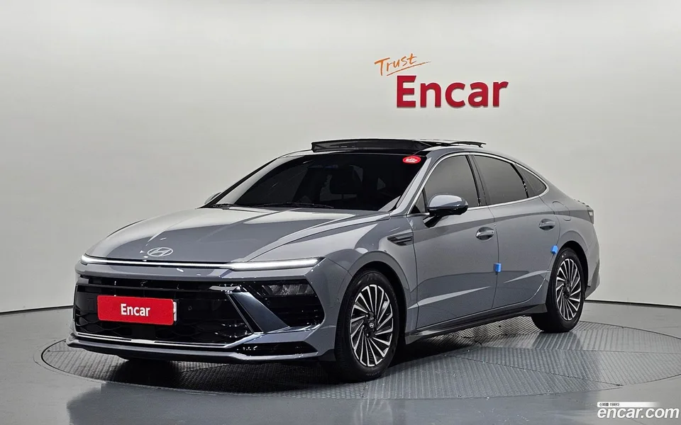 Hyundai Sonata The Edge Hybrid 2024 — photo 1, buy with delivery to Moscow