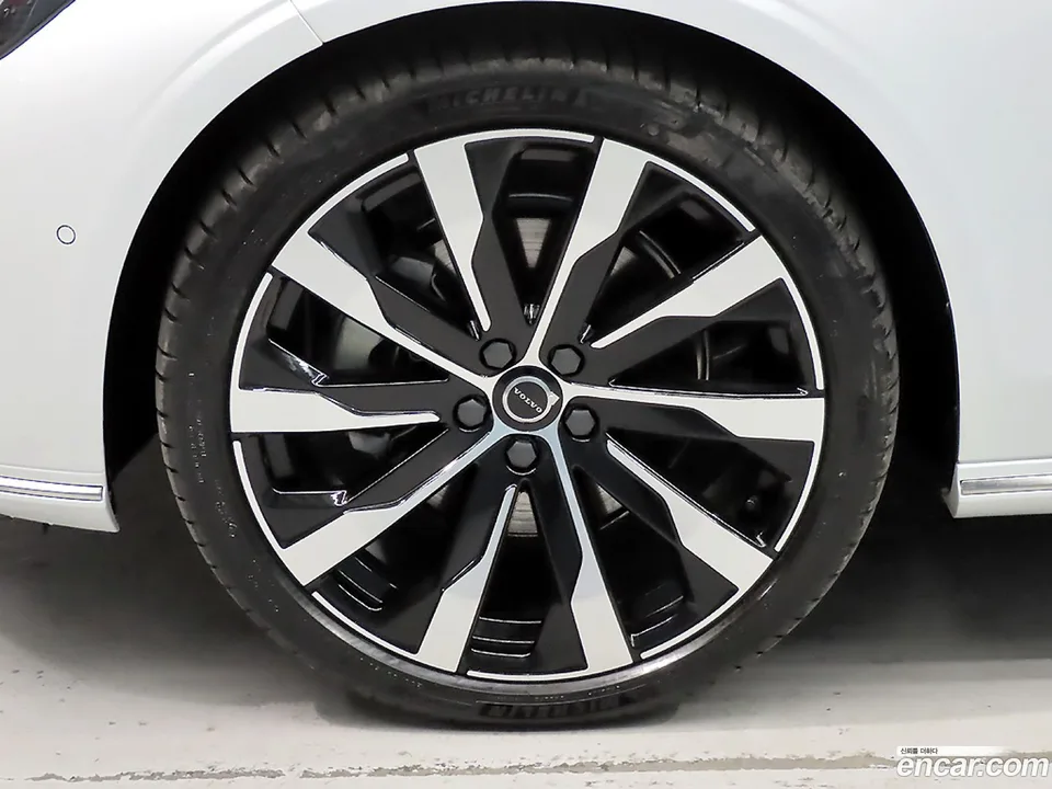 Volvo S90 B5 2025 — thumbnail 2