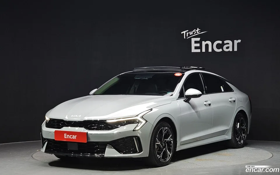 Kia K5 Hybrid 2024 — фото 1, купить с доставкой в Москву