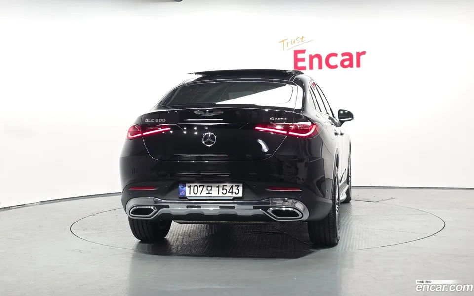 Mercedes-Benz GLC-Class GLC300 4MATIC 2025 — thumbnail 4