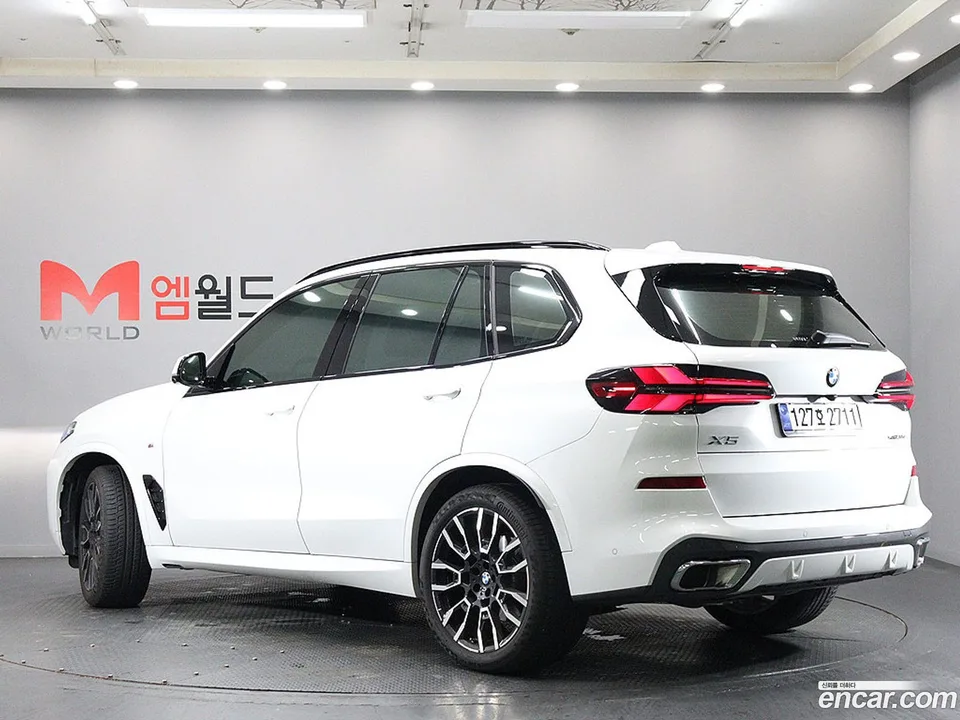 BMW X5 xDrive 30d M 2025 — thumbnail 3