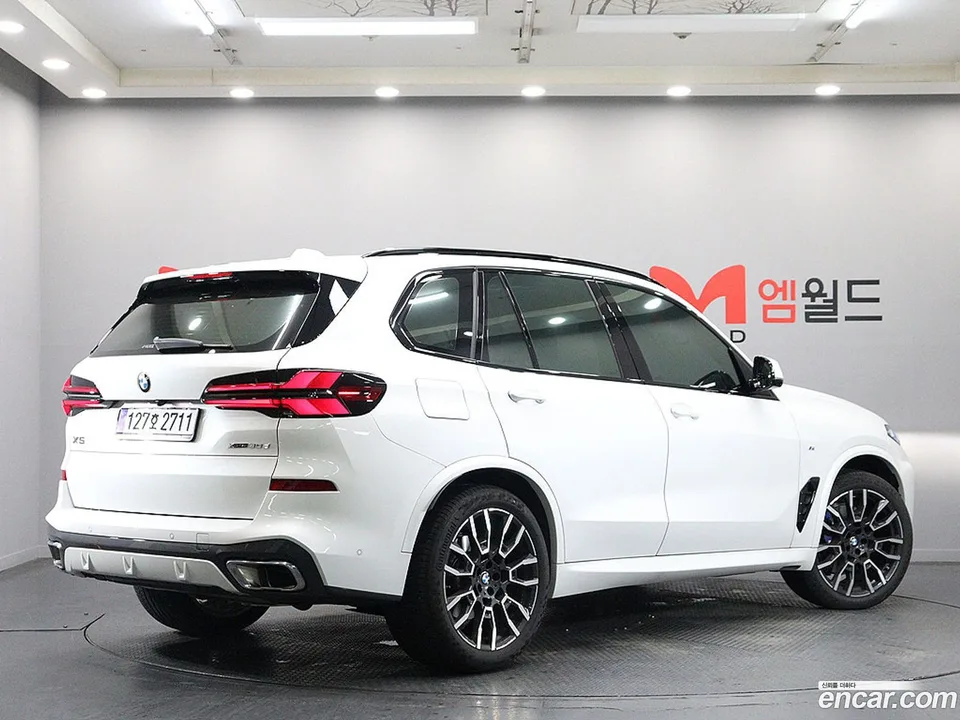 BMW X5 xDrive 30d M 2025 — thumbnail 4