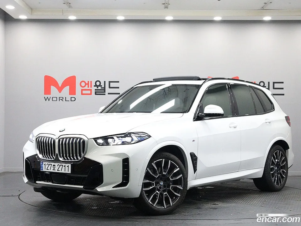 BMW X5 xDrive 30d M 2025 — photo 1, buy with delivery to Moscow
