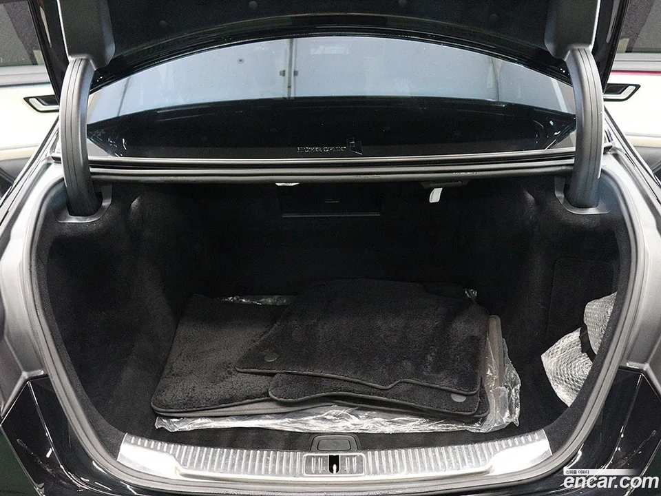 Mercedes-Benz S-Class S500L 4MATIC 2023 — thumbnail 5