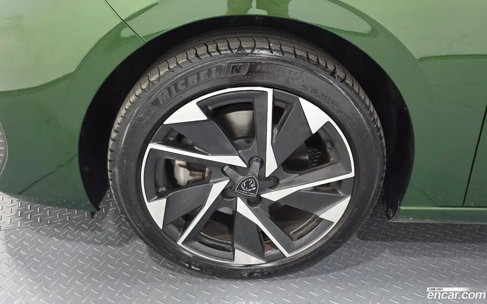 Peugeot 308 1.5 BlueHDi 2023 — thumbnail 2