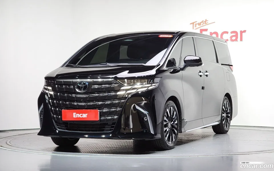 Toyota Alphard 2.5 HEV AWD 2025 — фото 1, купить с доставкой в Москву