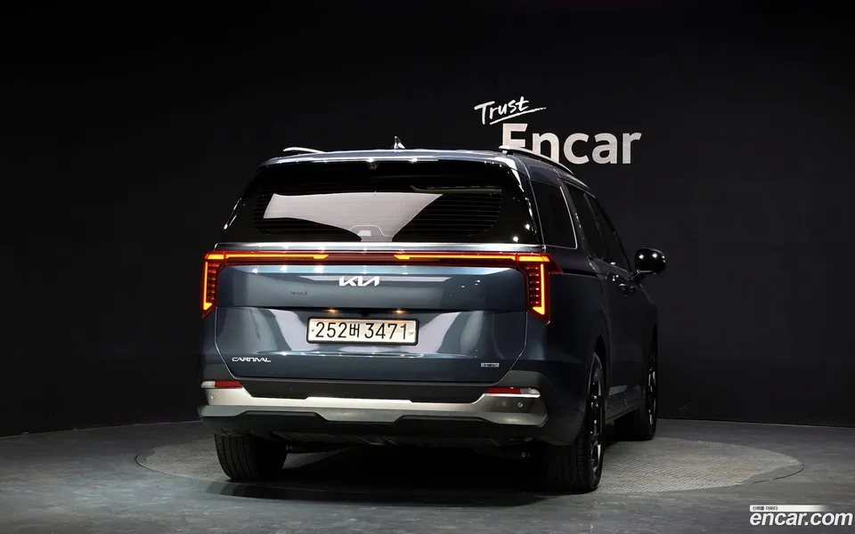 Kia Carnival HEV 9 2024 — thumbnail 4