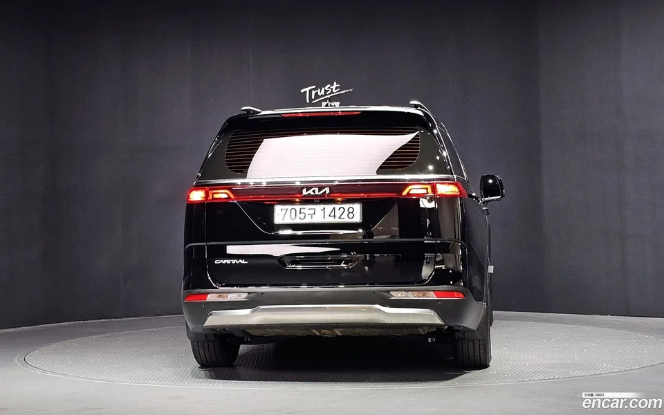 Kia Carnival 11 2022 — thumbnail 4