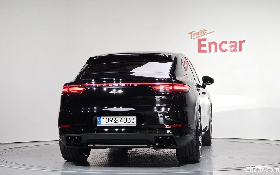Porsche Cayenne 3.0 E- 2023 — thumbnail 4