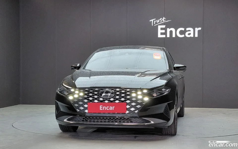 Hyundai Grandeur IG Hybrid 2022 — thumbnail 3