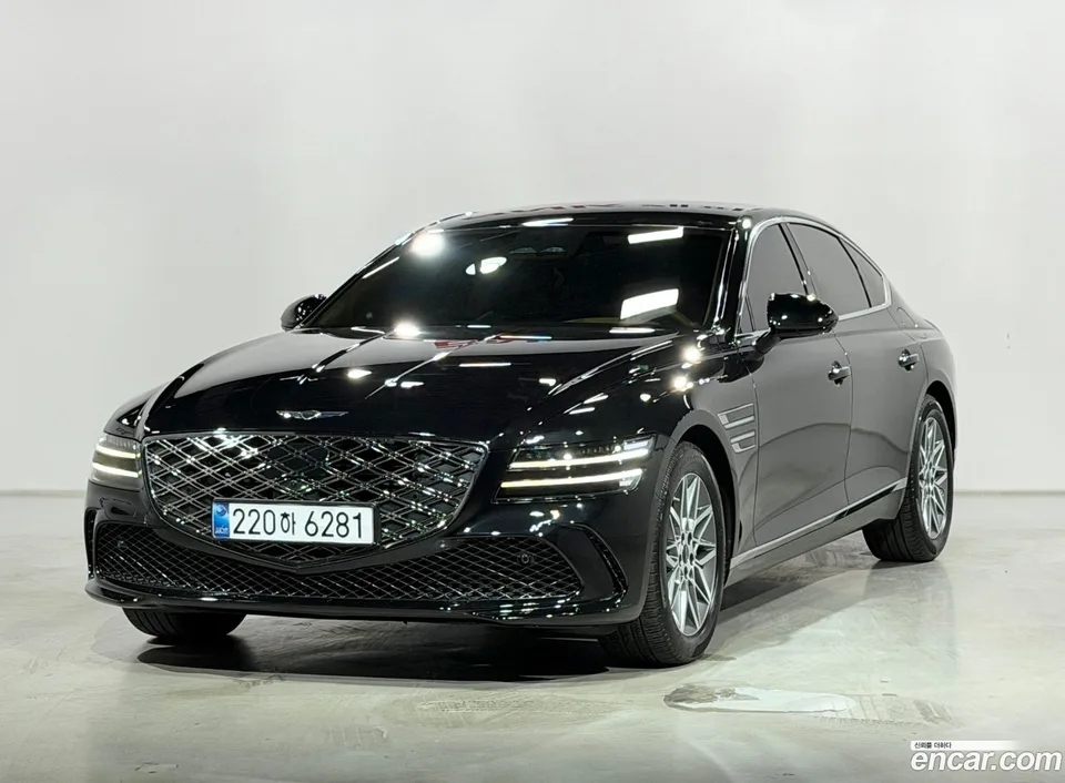 Genesis G80 2.5 AWD 2024 — photo 1, buy with delivery to Moscow