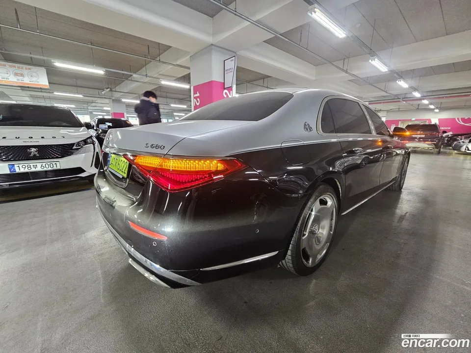 Mercedes-Benz S-Class S580 4MATIC 2024 — thumbnail 4