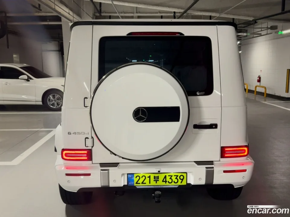 Mercedes-Benz G-Class G450d 2025 — thumbnail 2