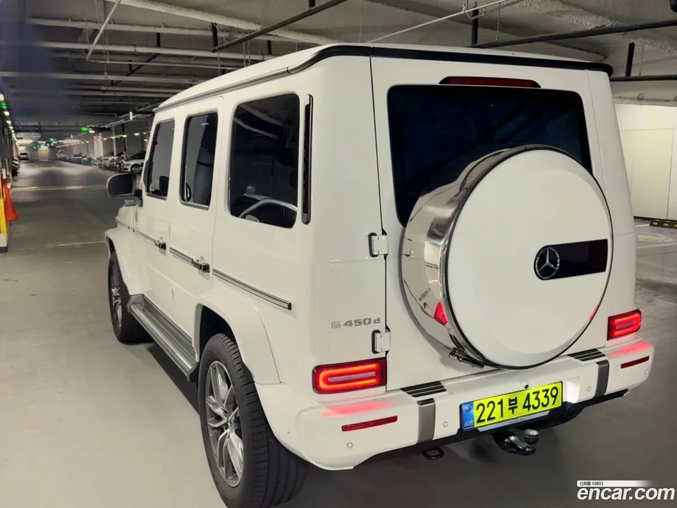 Mercedes-Benz G-Class G450d 2025 — thumbnail 4