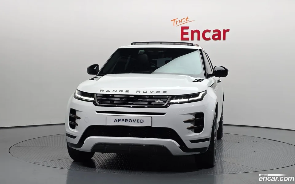 Land Rover Range Rover Evoque P250 SE 2025 — миниатюра 3