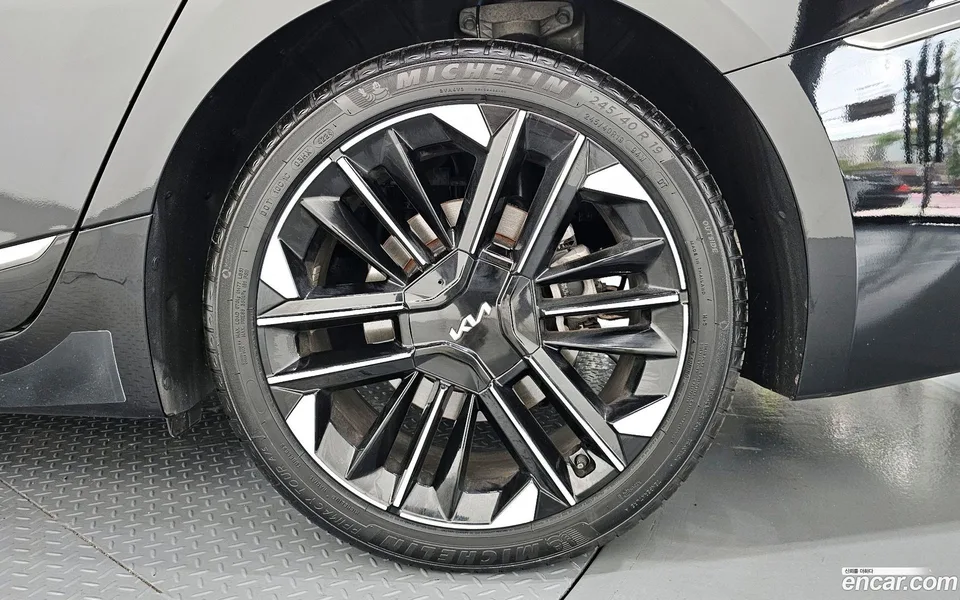 Kia K8 Hybrid 2025 — thumbnail 5