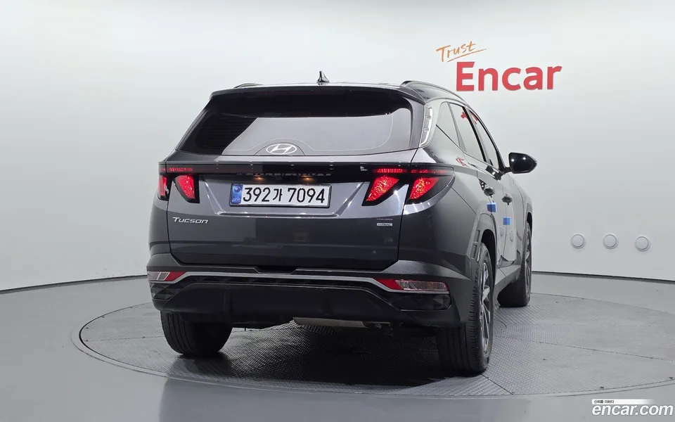 Hyundai Tucson 2.0 4WD 2023 — thumbnail 4