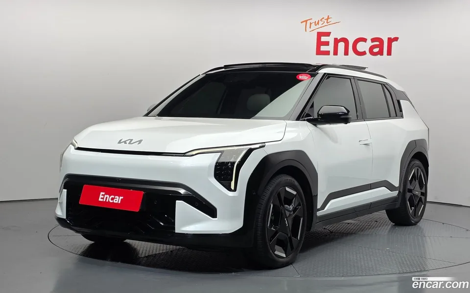 Kia EV3 2WD 2025 — photo 1, buy with delivery to Moscow