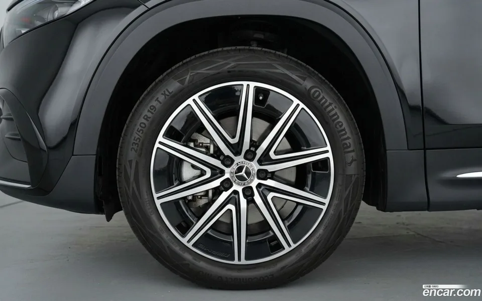 Mercedes-Benz EQB EQB300 4MATIC AMG 2024 — thumbnail 5