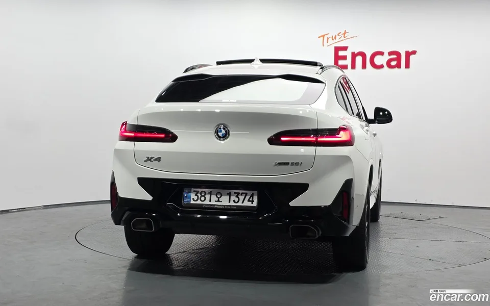 BMW X4 xDrive20i M 2024 — thumbnail 4