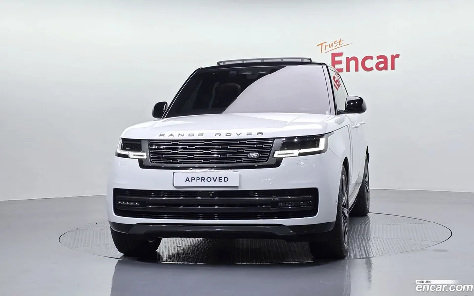 Land Rover Range Rover P550E AB 2025 — миниатюра 3