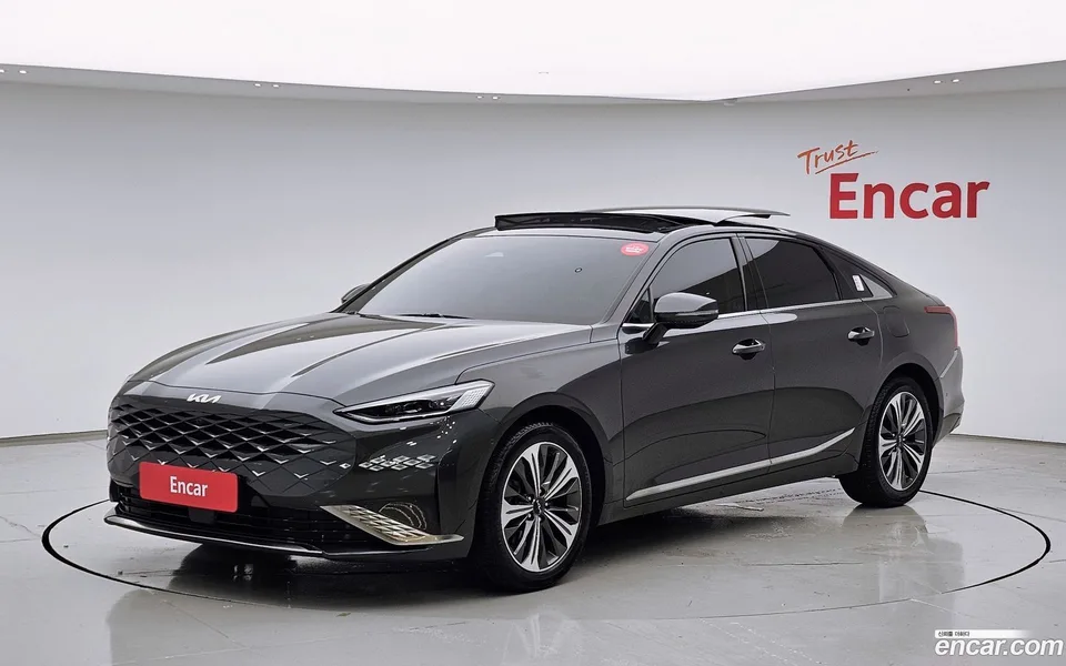 Kia K8 2.5 2WD 2022 — photo 1, buy with delivery to Moscow