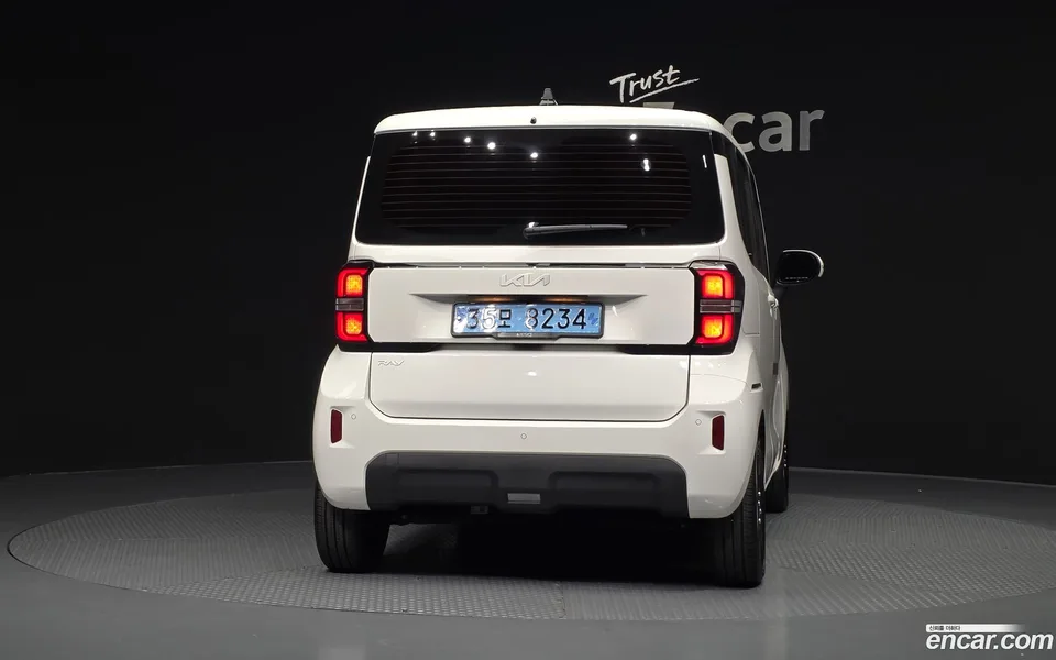 Kia Ray EV 2023 — thumbnail 4