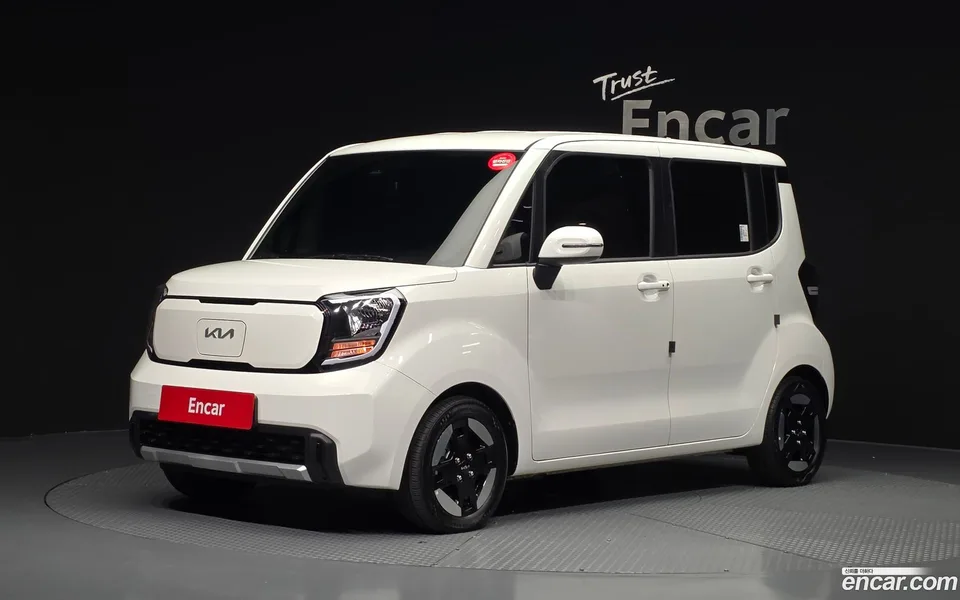 Kia Ray EV 2023 — photo 1, buy with delivery to Moscow