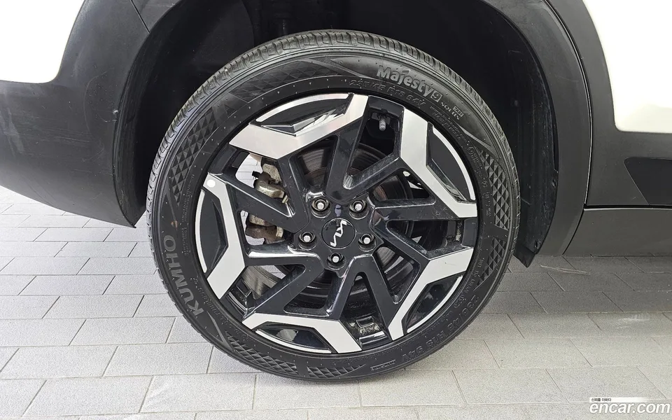 Kia Seltos 1.6 4WD 2024 — thumbnail 2
