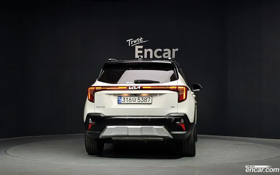 Kia Seltos 1.6 4WD 2024 — thumbnail 4