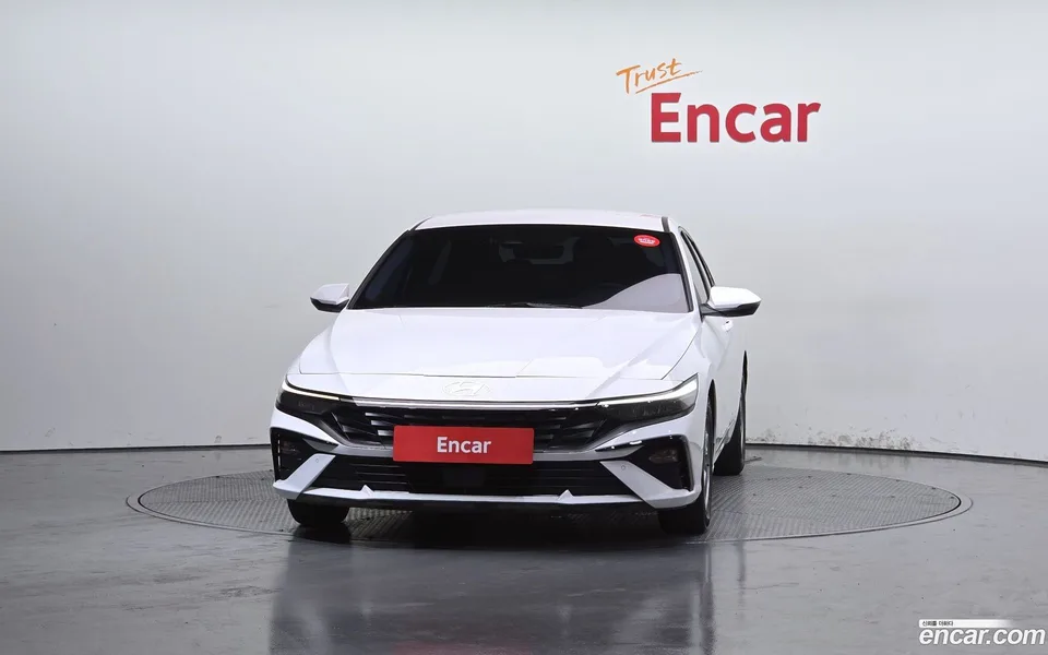 Hyundai Avante CN7 1.6 2023 — thumbnail 3
