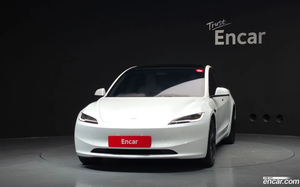 Tesla Model 3 AWD 2024 — thumbnail 3