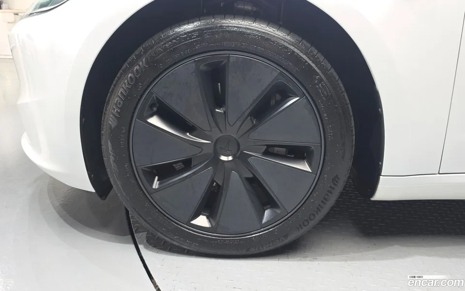 Tesla Model 3 AWD 2024 — thumbnail 5
