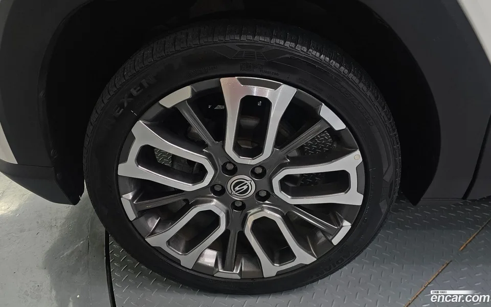 KG Mobility Torres 1.5 2WD 2022 — thumbnail 5