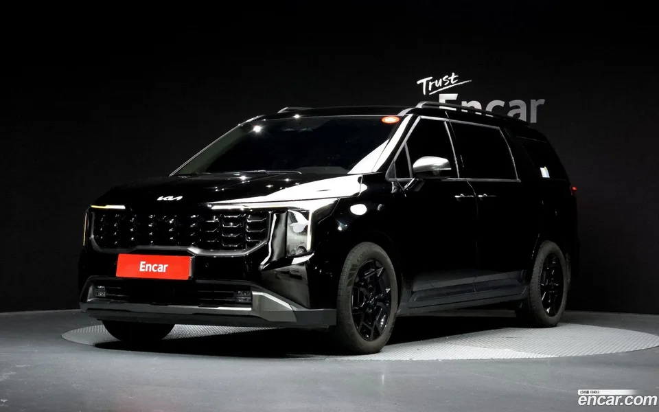 Kia Carnival 9 2025 — photo 1, buy with delivery to Moscow