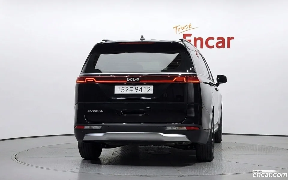Kia Carnival 9 2022 — thumbnail 4