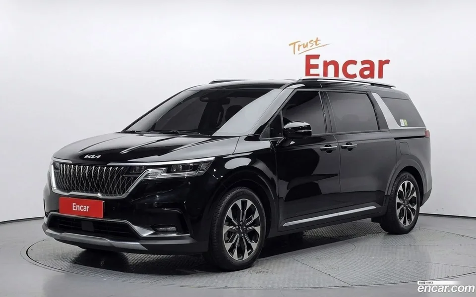 Kia Carnival 9 2022 — photo 1, buy with delivery to Moscow