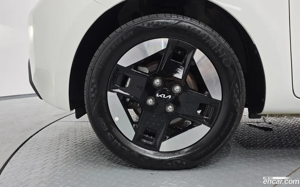 Kia Ray EV 2024 — thumbnail 2