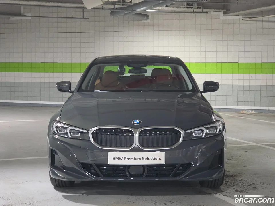 BMW 3 Series 320i 2025 — thumbnail 3