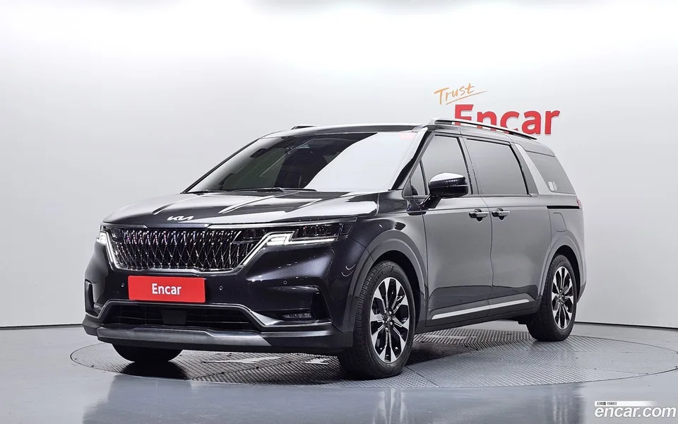 Kia Carnival 9 2023 — фото 1, купить с доставкой в Москву