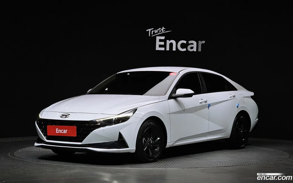 Hyundai Avante 1.6 2022 — photo 1, buy with delivery to Moscow
