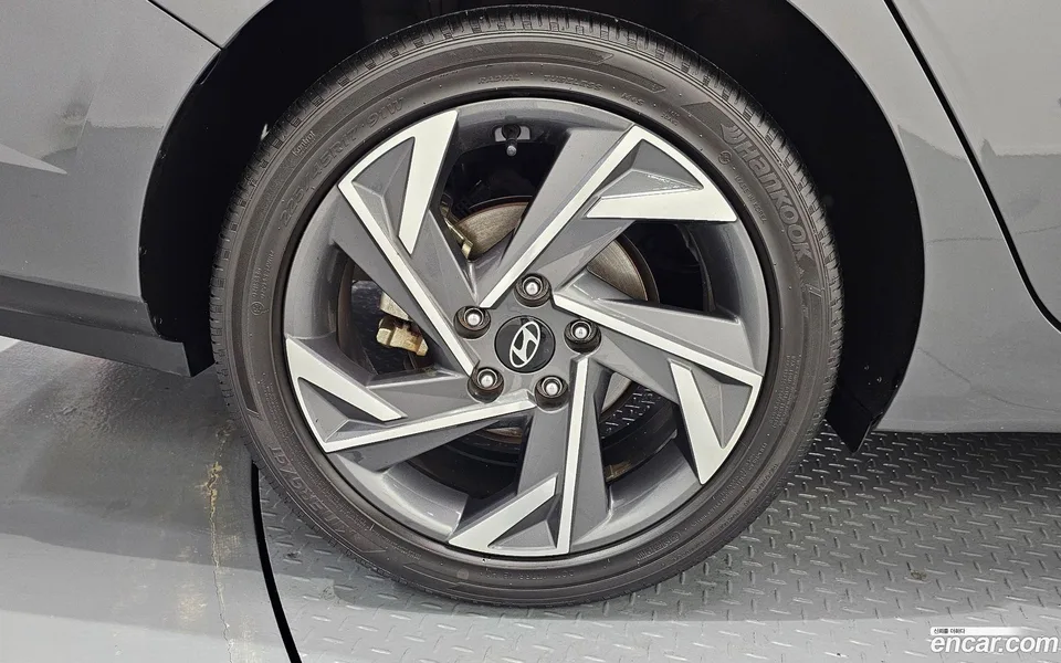 Hyundai Avante CN7 1.6 2024 — thumbnail 2