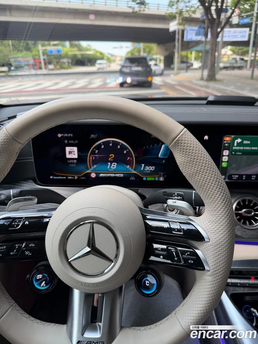Mercedes-Benz AMG GT 4 43 4MATIC+ 2022 — thumbnail 5