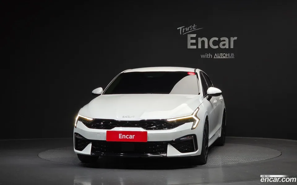 Kia K5 Hybrid 2024 — thumbnail 3