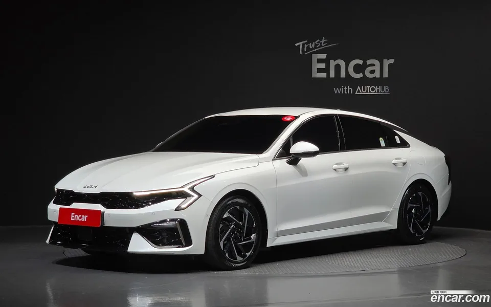 Kia K5 Hybrid 2024 — photo 1, buy with delivery to Moscow