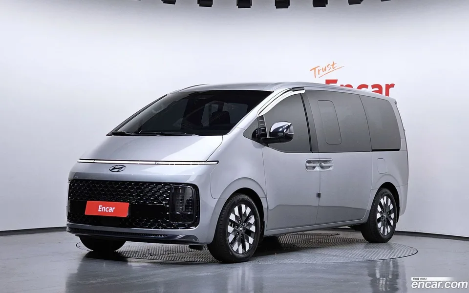 Hyundai Staria 2023