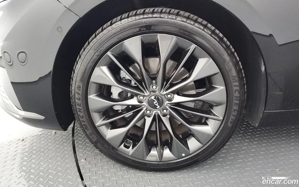 Kia K8 2.5 2WD 2024 — thumbnail 2