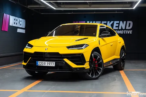 Lamborghini Urus 2024