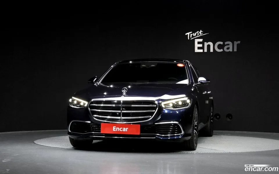 Mercedes-Benz S-Class S580L 4MATIC 2023 — thumbnail 3