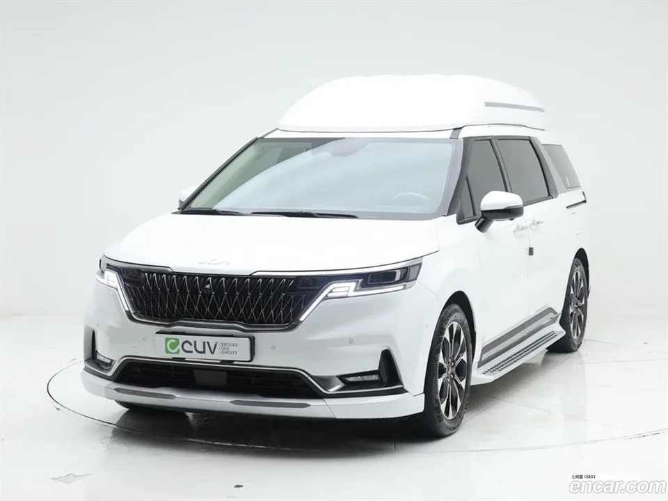 Kia Carnival 9 2023 — photo 1, buy with delivery to Moscow